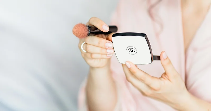 Comparaison : le StaffShop face aux dispositifs des autres groupes cosmétiques