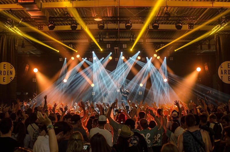 Découvrez la signalétique événementielle à Nantes : tendances et innovations 2026