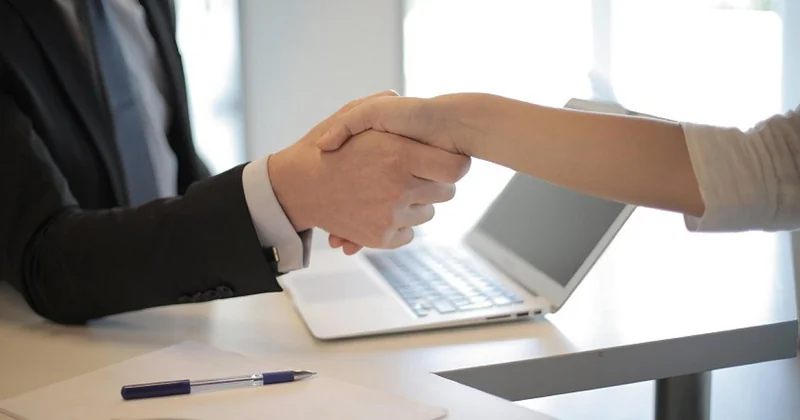 Comment fonctionne le p.o. juridiquement ?